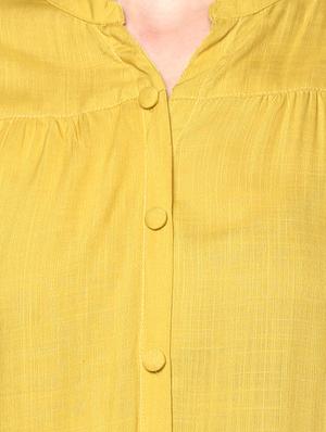 Yellow solid straight kurta - 15732981 - Standard Image - 4
