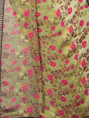 floral printed saree with blouse - 15734774 - Standard Image - 4
