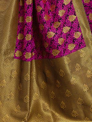 floral zari motif banarasi saree with blouse - 15734871 - Standard Image - 4