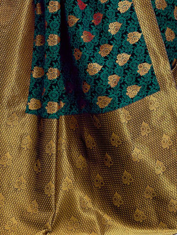 floral zari motif banarasi saree with blouse - 15734872 - Zoom Image - 4