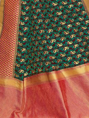 half & half paisley banarasi saree with blouse - 15734881 - Standard Image - 4