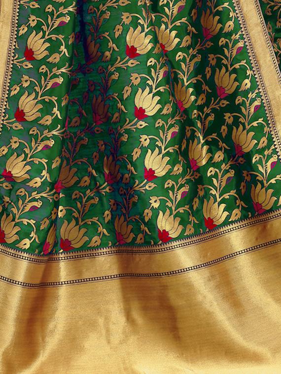 floral zari motif banarasi saree with blouse - 15734886 - Zoom Image - 4
