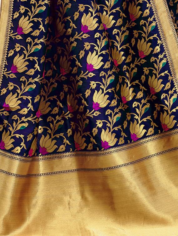 floral zari motif banarasi saree with blouse - 15734887 - Zoom Image - 4