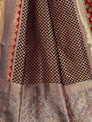 half & half zari banarasi saree with blouse - 15734896 - Standard Image - 4