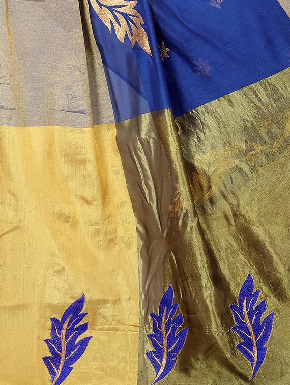 gold zari woven saree with blouse - 15734898 - Zoom Image - 4