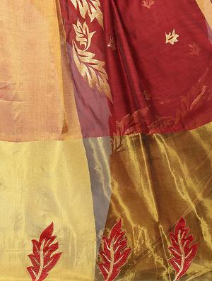 gold zari woven saree with blouse - 15734899 - Standard Image - 4