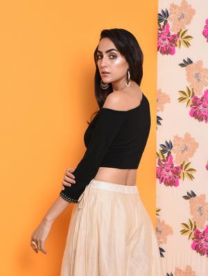 Off-shoulder embroidered crop top - 15768056 - Standard Image - 4