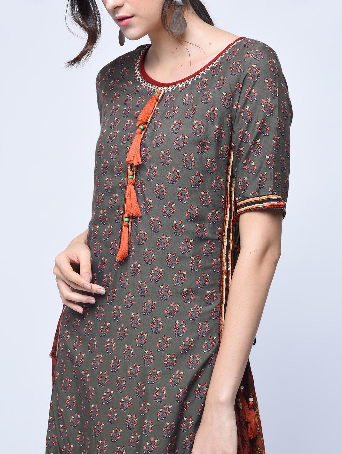 printed layered kurta with tassels - 15781244 - Zoom Image - 4