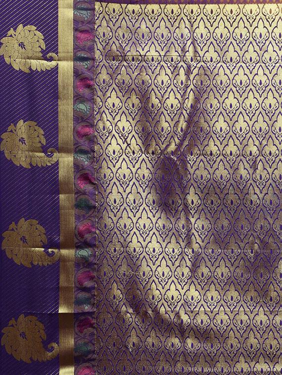 zari weave kanjivaram saree with blouse - 15782905 - Zoom Image - 4