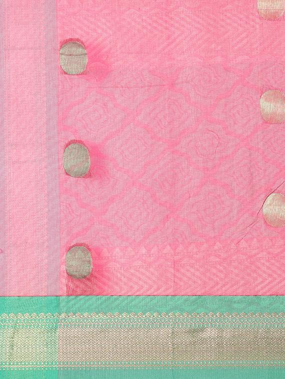 Contrast Border Checks Handloom saree with blouse - 15791809 - Zoom Image - 4