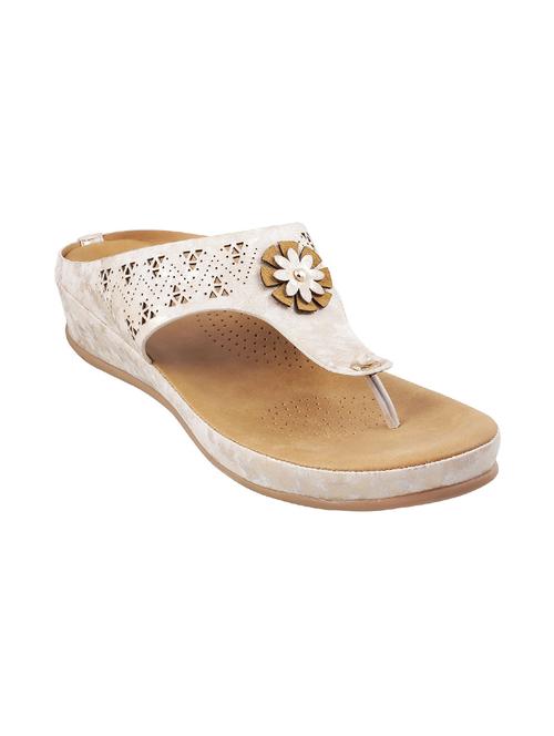 beige toe separator wedges - 15794313 - Standard Image - 1