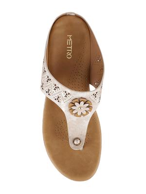 beige toe separator wedges - 15794313 - Standard Image - 4