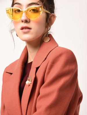 lapel neck brooch detail overcoat - 15801926 - Standard Image - 4