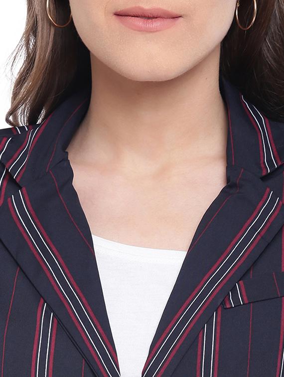back slit striped casual blazer - 15831821 - Zoom Image - 4