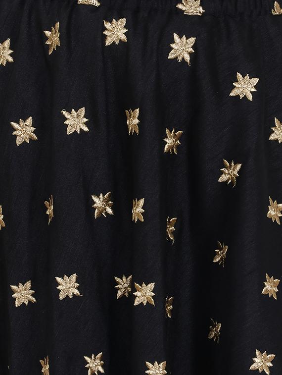 Zari embroidered flared skirt - 15851580 - Zoom Image - 4