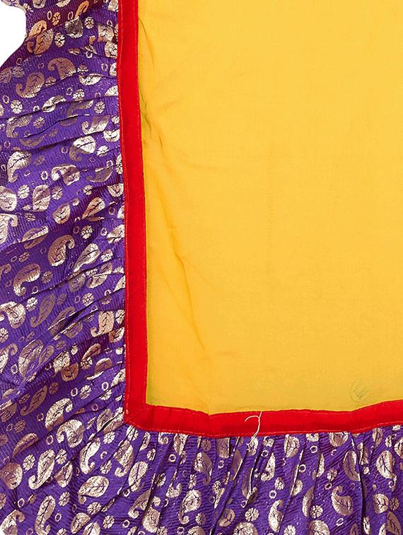 paisley ruffle border mustard saree with blouse - 15851617 - Zoom Image - 4
