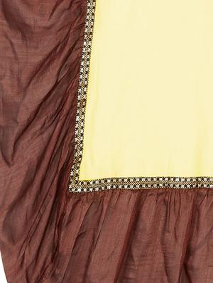 contrast ruffle border yellow saree with blouse - 15851618 - Standard Image - 4