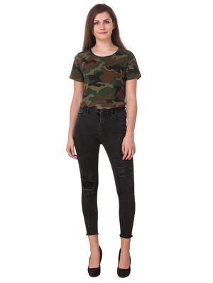 camouflage print crop tee - 15852586 - Standard Image - 4