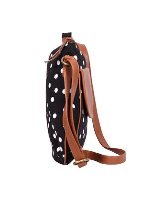 black canvas printed sling bag - 15866907 - Standard Image - 4