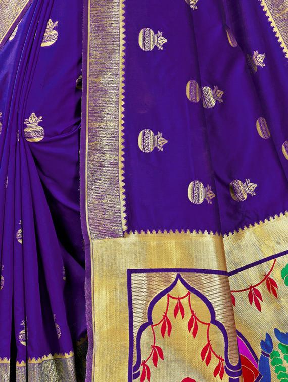 conversational zari motif banarasi saree with blouse - 15867117 - Zoom Image - 4