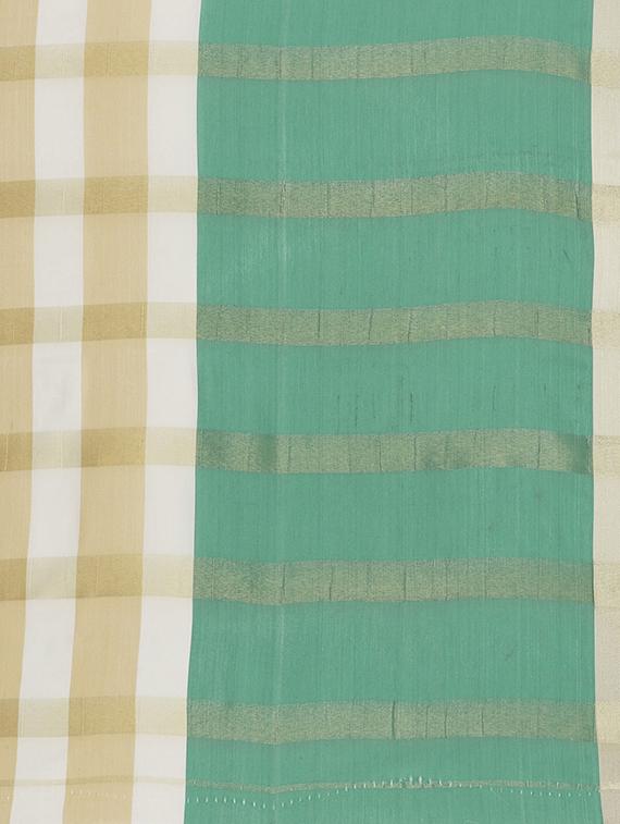striped woven saree with blouse - 15876947 - Zoom Image - 4