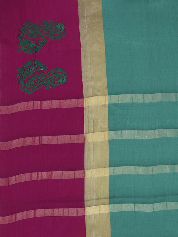 contrast zari border turquoise woven saree with blouse - 15876952 - Zoom Image - 4