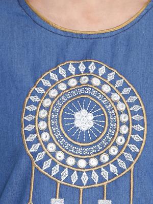 embroidered straight kurta - 15878396 - Standard Image - 4