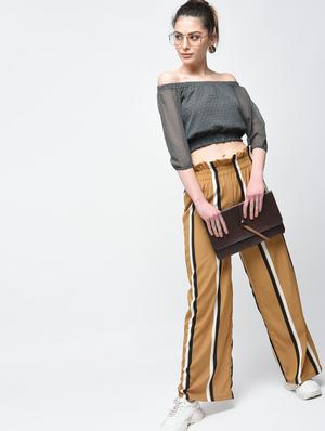 Dobby off shoulder crop top - 15894141 - Standard Image - 4