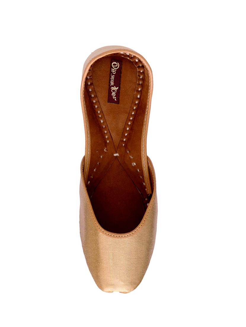 gold slip on jutis - 15897324 - Zoom Image - 4