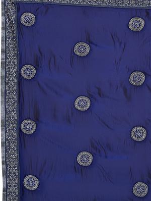 floral embroidered half & half saree with blouse - 15898596 - Standard Image - 4