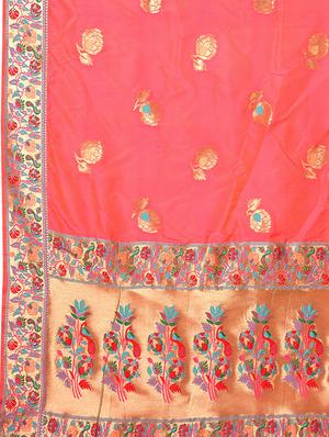 floral zari motif banarasi saree with blouse - 15898598 - Standard Image - 4