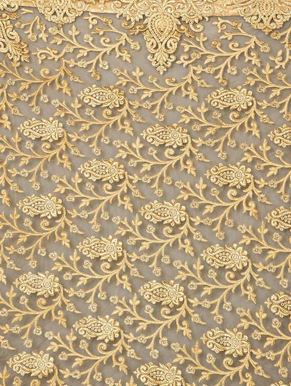 floral embroidered beige saree with blouse - 15898601 - Zoom Image - 4