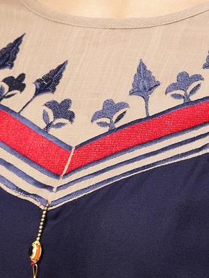 embroidered a-line kurta - 15901535 - Standard Image - 4