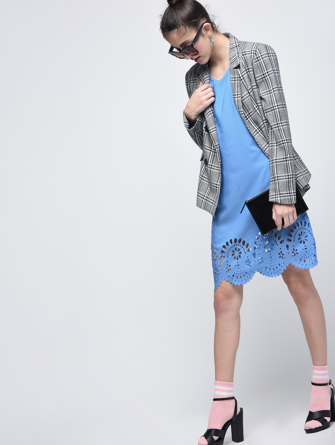 cut work scalloped shift dress - 15905874 - Zoom Image - 4