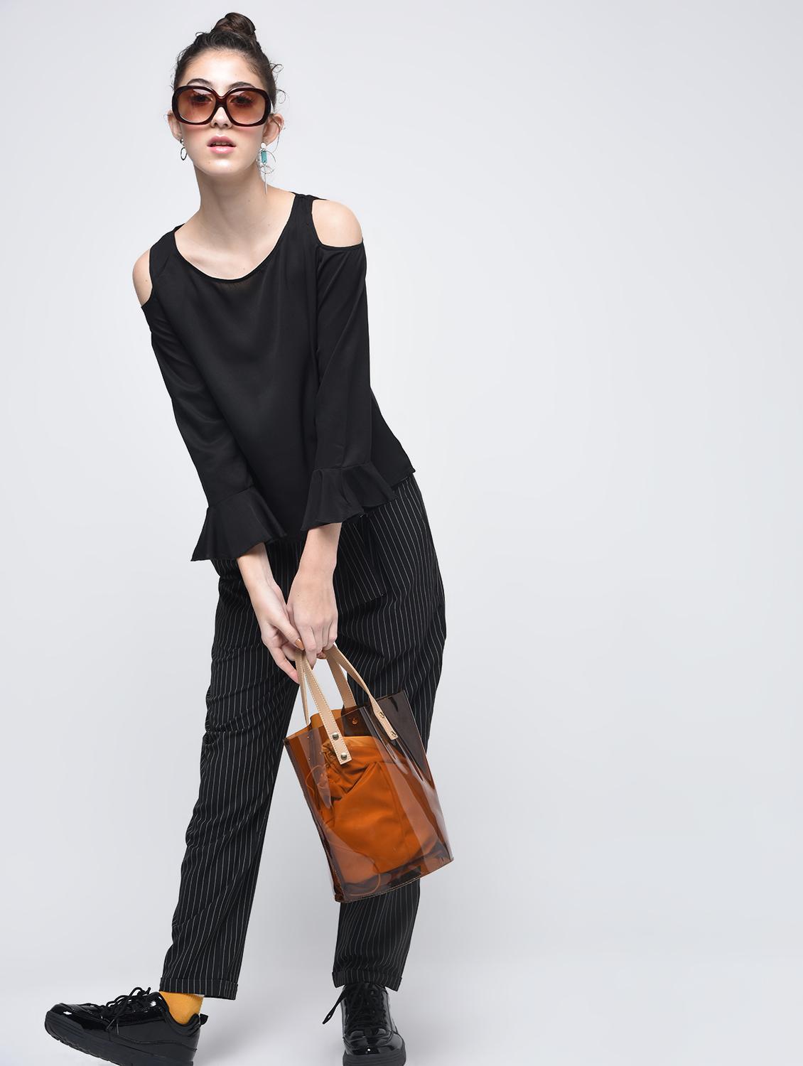 cold shoulder zipper detail top - 15905902 - Zoom Image - 4