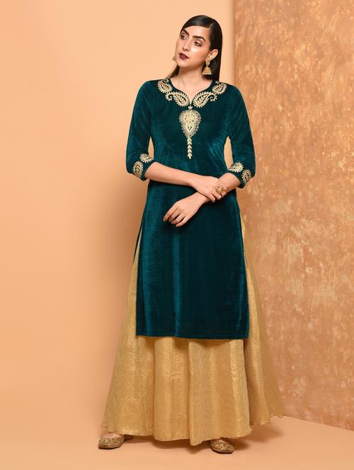 Embroidered velvet straight kurta - 15906529 - Standard Image - 1