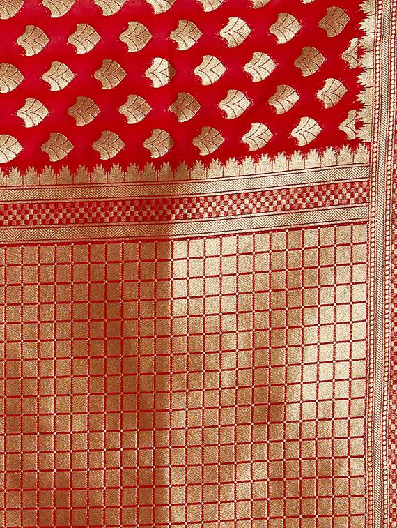 self design banarasi saree with blouse - 15909385 - Zoom Image - 4