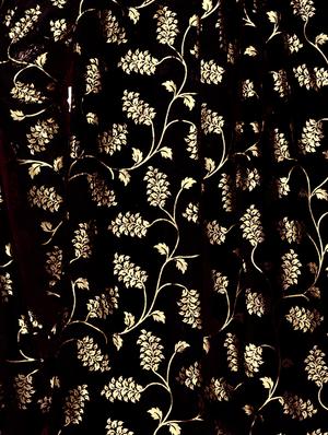 floral printed saree with blouse - 15923438 - Standard Image - 4