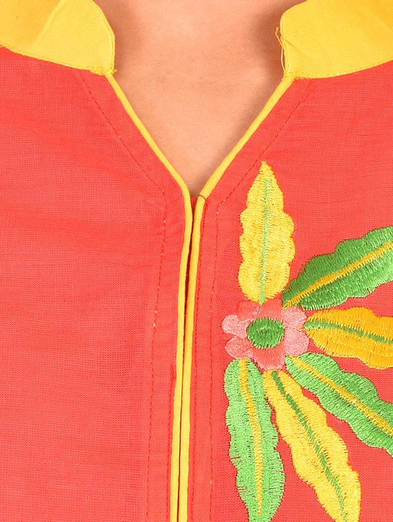Embroidered straight kurta - 15934085 - Zoom Image - 4