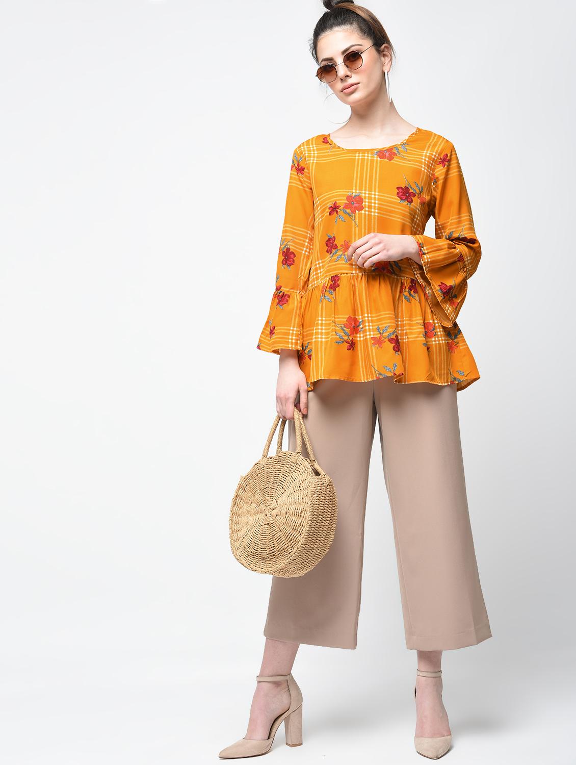 bell sleeved checkered floral top - 15936503 - Zoom Image - 4