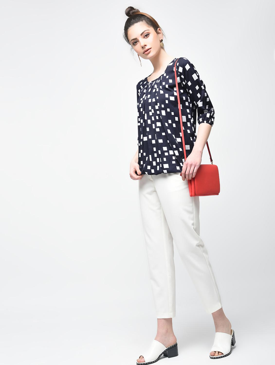 pleated neck geometric blouson top - 15936508 - Zoom Image - 4