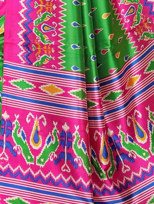 ethnic motif printed saree with blouse - 15940025 - Standard Image - 4