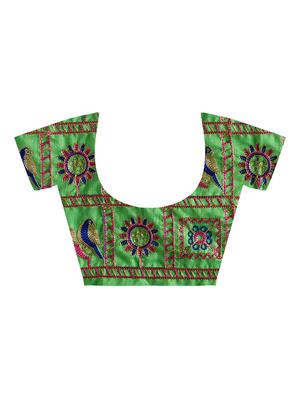 checkered woven saree with blouse - 15942045 - Standard Image - 4