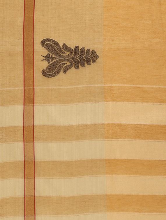 paisley zari border mustard woven saree with blouse - 15951371 - Zoom Image - 4