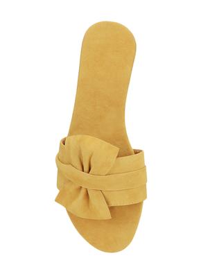 yellow toe separator sandals - 15957337 - Standard Image - 4