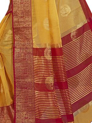 contrast zari border banarasi saree with blouse - 15977133 - Standard Image - 4