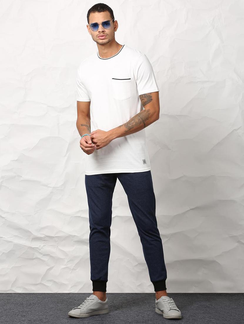 white solid pocket t-shirt - 15982824 - Zoom Image - 4