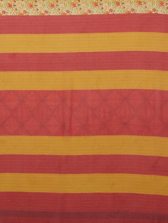 floral yellow printed saree with blouse - 16005267 - Zoom Image - 4
