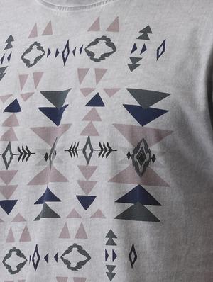 grey geometric printed tshirt - 16013660 - Standard Image - 4