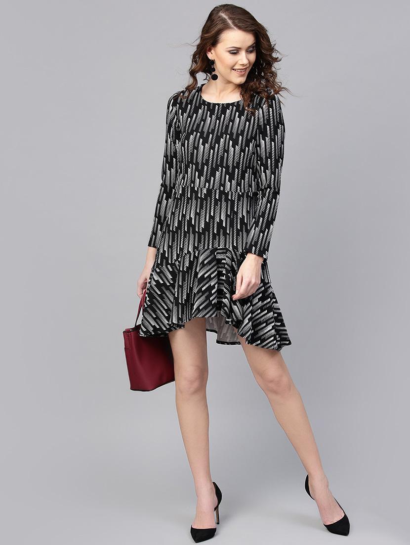 round neck fit & flare dress - 16024614 - Zoom Image - 4